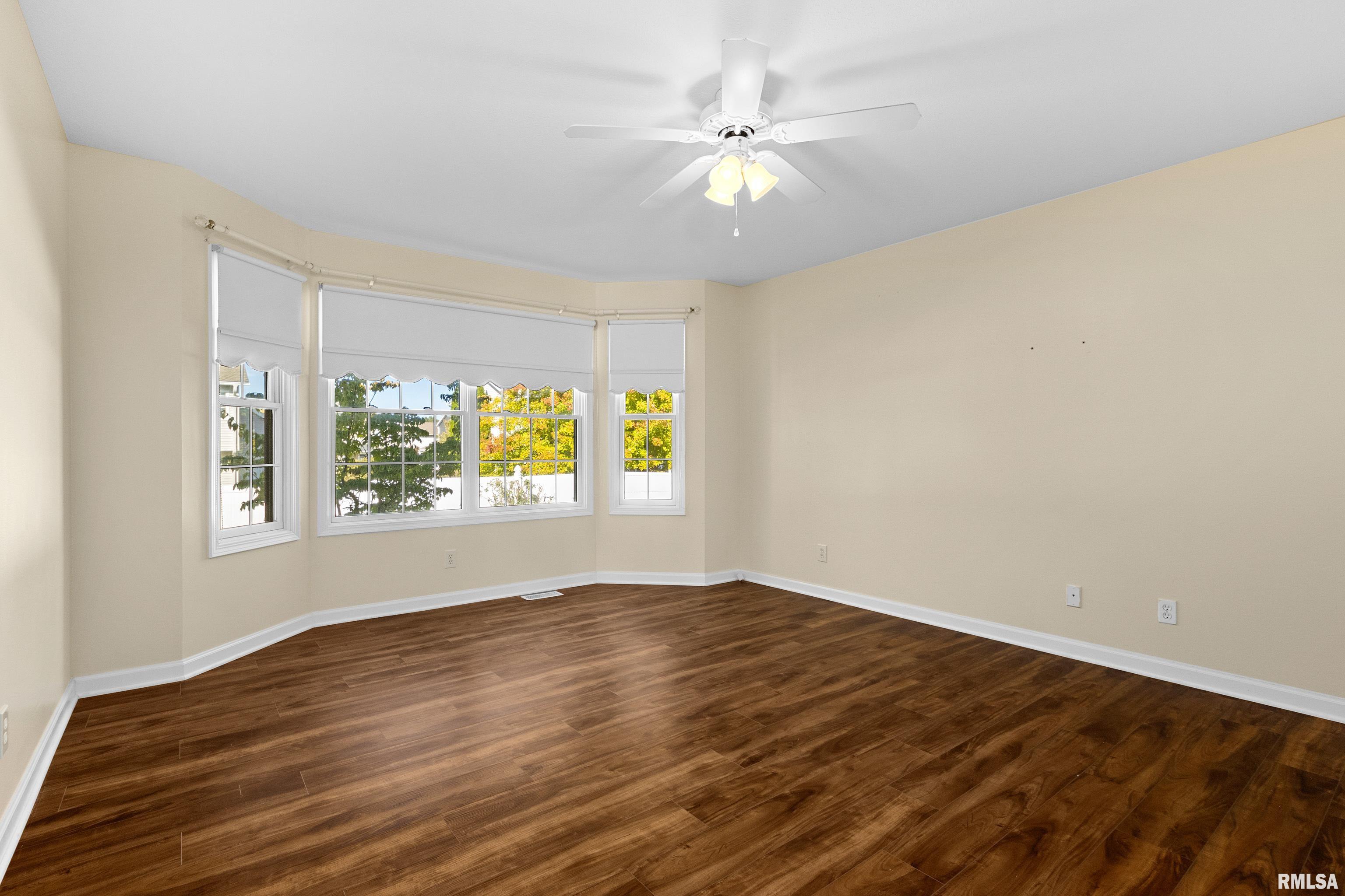 7 Elk Court Washington, IL 61571 - Photo 18 of 37 Gallery Image 18