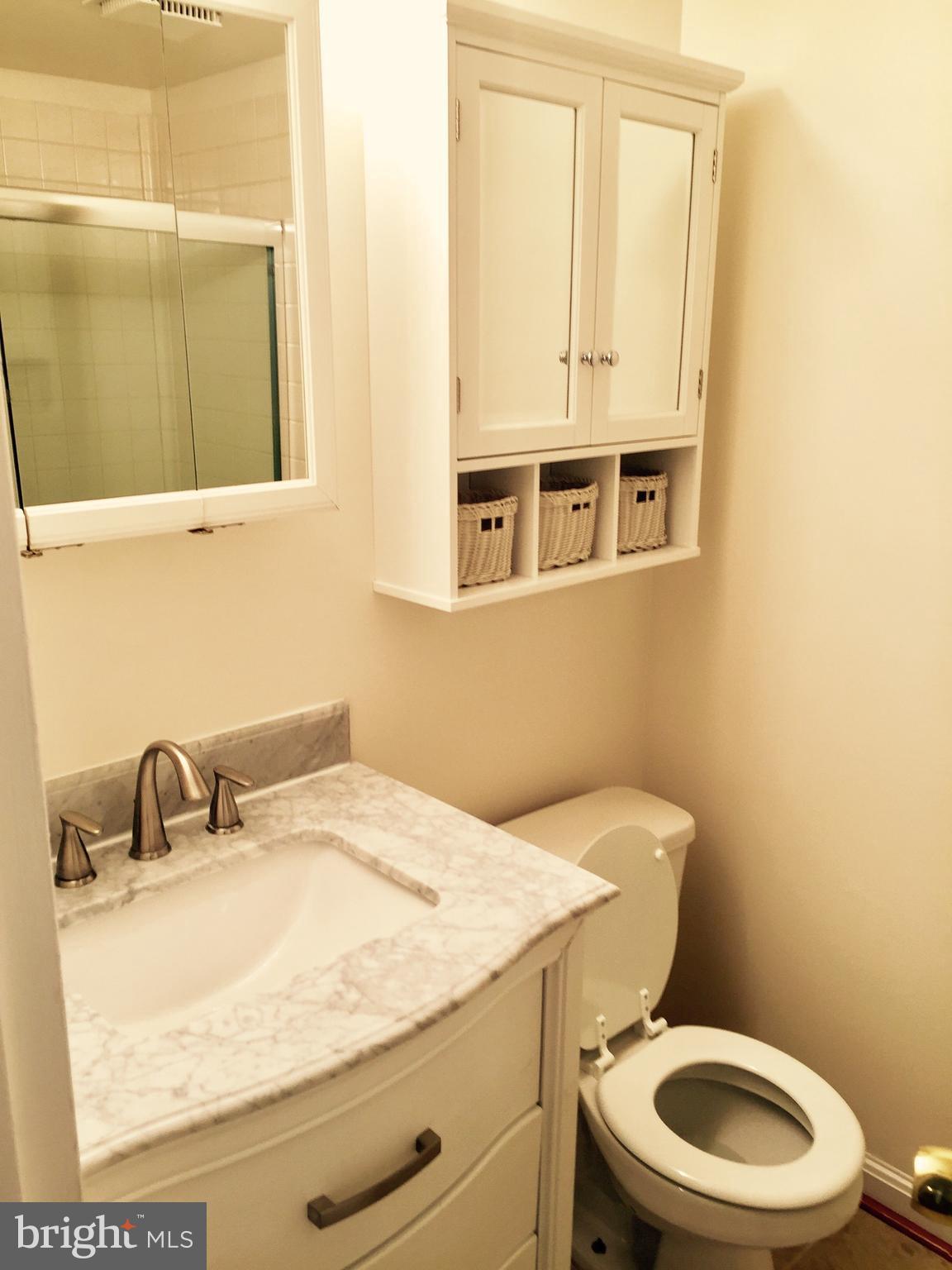 11604 Stoneview Square, Unit 1B Reston, VA 20191 - Photo 6 of 9 Gallery Image 6