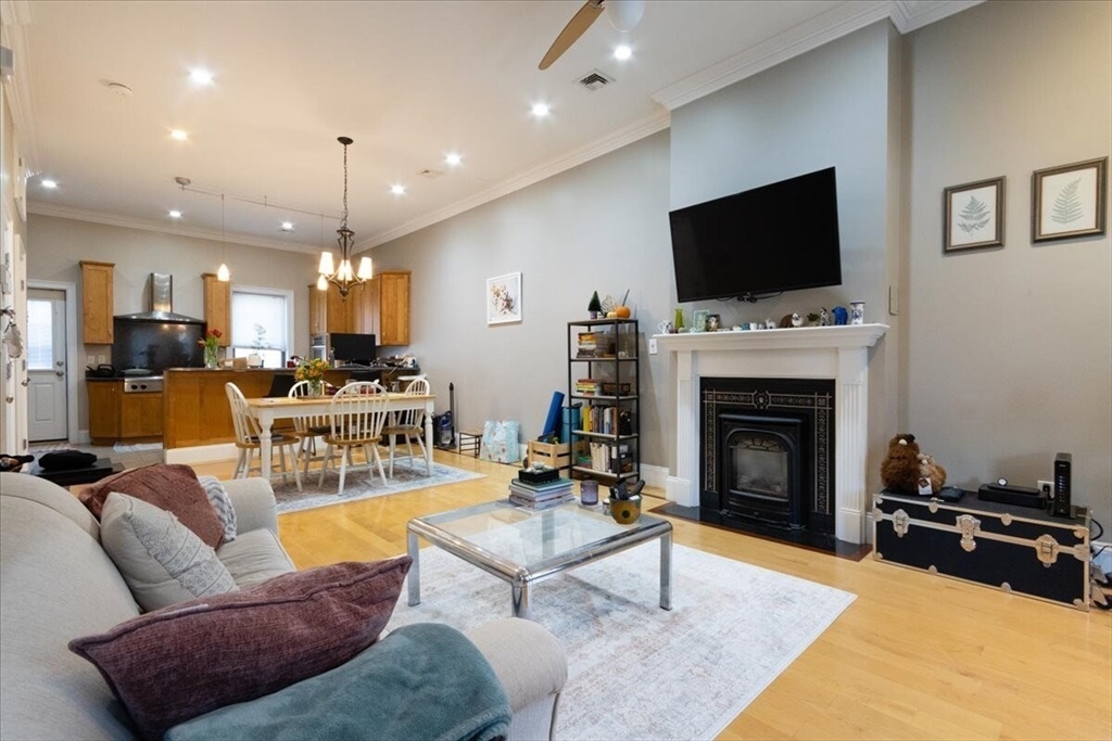 7 Worthington Street, Unit 2 Boston, MA 02120 - Photo 6 of 22