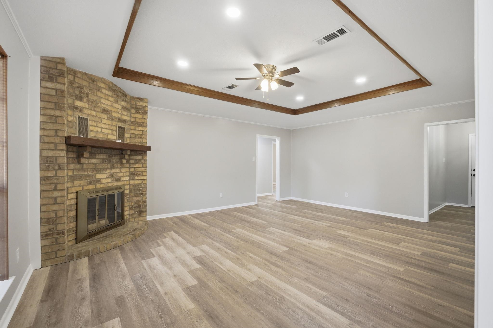 112 Inwood Drive Silsbee, TX 77656 - Photo 8 of 42
