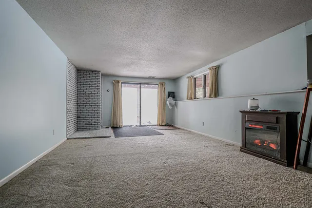 $399,900 | 840 Cove Drive, Grantham, NH 03753