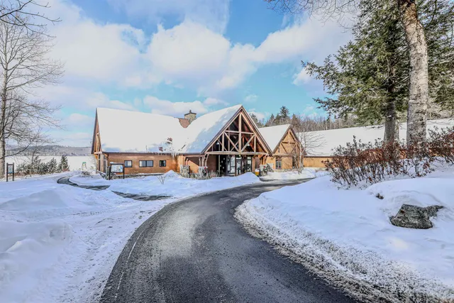 $399,900 | 840 Cove Drive, Grantham, NH 03753