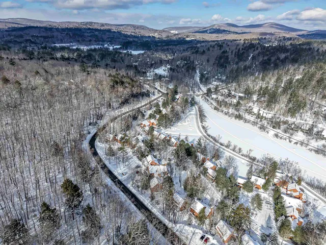 $399,900 | 840 Cove Drive, Grantham, NH 03753