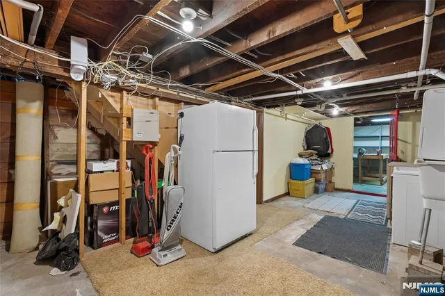 $499,999 | 37 Albert Avenue, Fair Lawn, NJ 07410