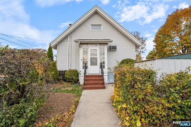 $499,999 | 37 Albert Avenue, Fair Lawn, NJ 07410