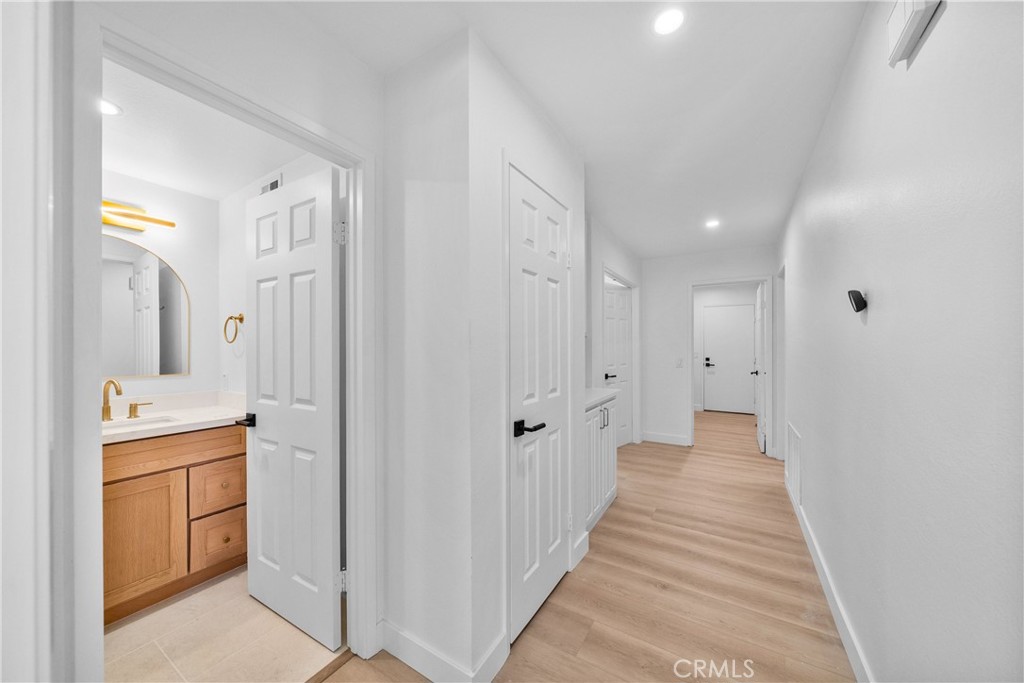 33 Rainbow Irvine, CA 92603 - Photo 26 of 45