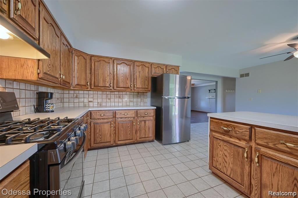 16185 24 Mile Road Macomb, MI 48042 - Photo 12 of 39