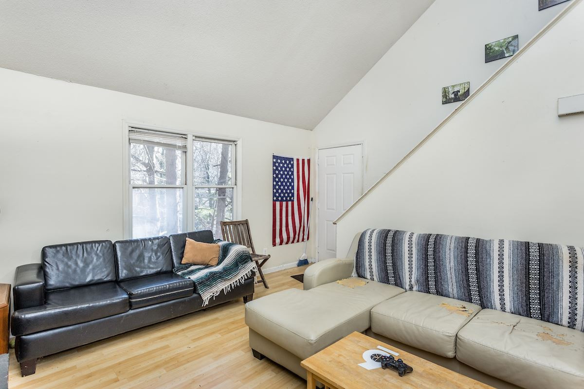 606 Brent Road Raleigh, NC 27606 - Photo 5 of 17 Stairs