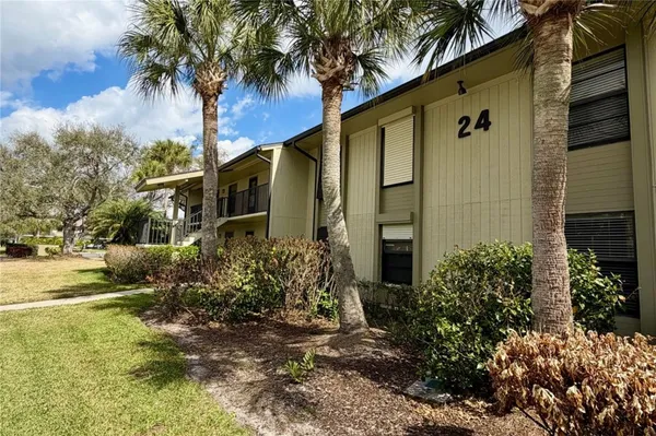 $1,800 | 24 Plantation Drive, Unit 201, Vero Beach, FL 32966