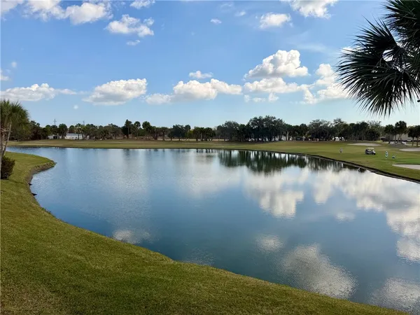 $1,800 | 24 Plantation Drive, Unit 201, Vero Beach, FL 32966