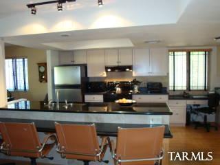 7397 East Wandering Road Tucson, AZ 85750 - Photo 3 of 20 Gallery Image 3