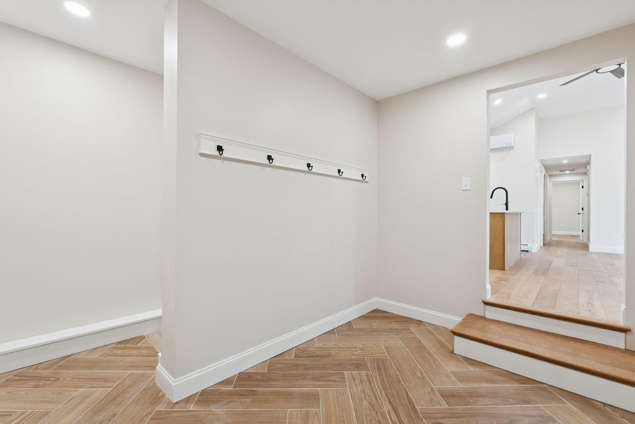 354 Pool Street Biddeford, ME 04005 - Photo 4 of 52 30_DSC07139