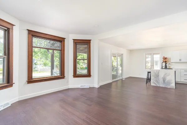 $265,500 | 1110 5th Street, Mendota, IL 61342