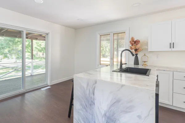 $265,500 | 1110 5th Street, Mendota, IL 61342