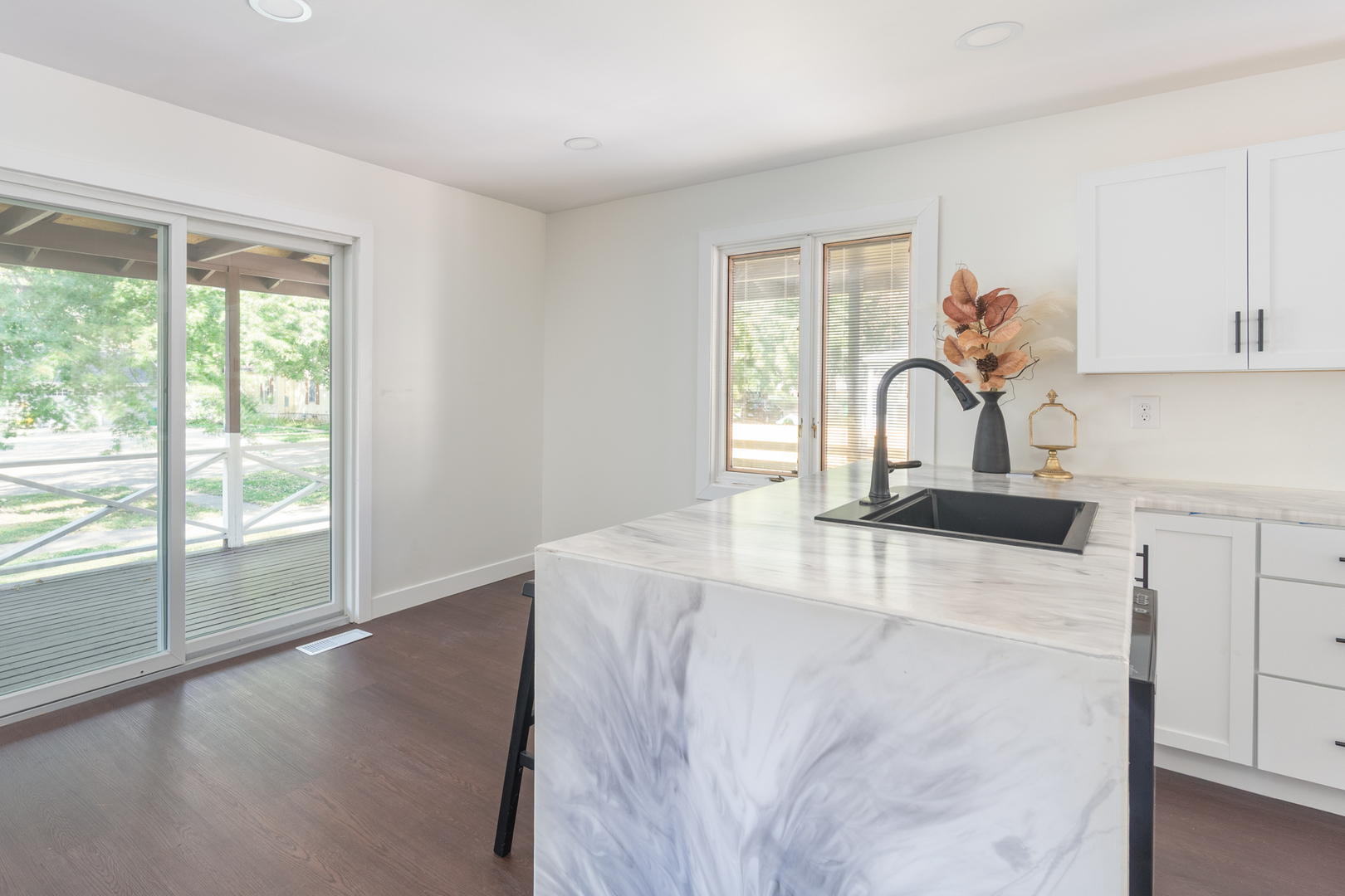 1110 5th Street Mendota, IL 61342 - Photo 17 of 37