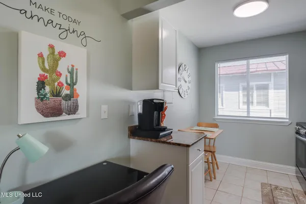 $119,800 | 1664 Beach Boulevard, Unit 43, Biloxi, MS 39531