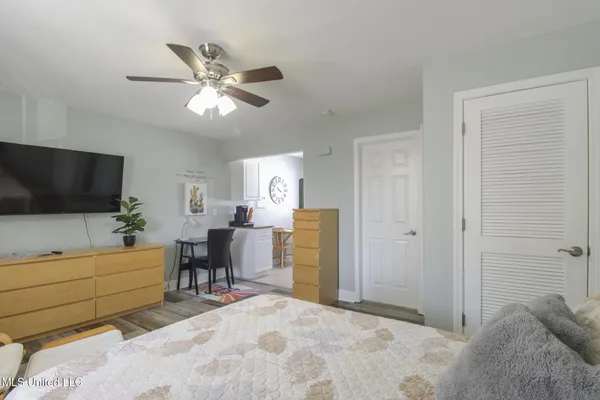 $119,800 | 1664 Beach Boulevard, Unit 43, Biloxi, MS 39531