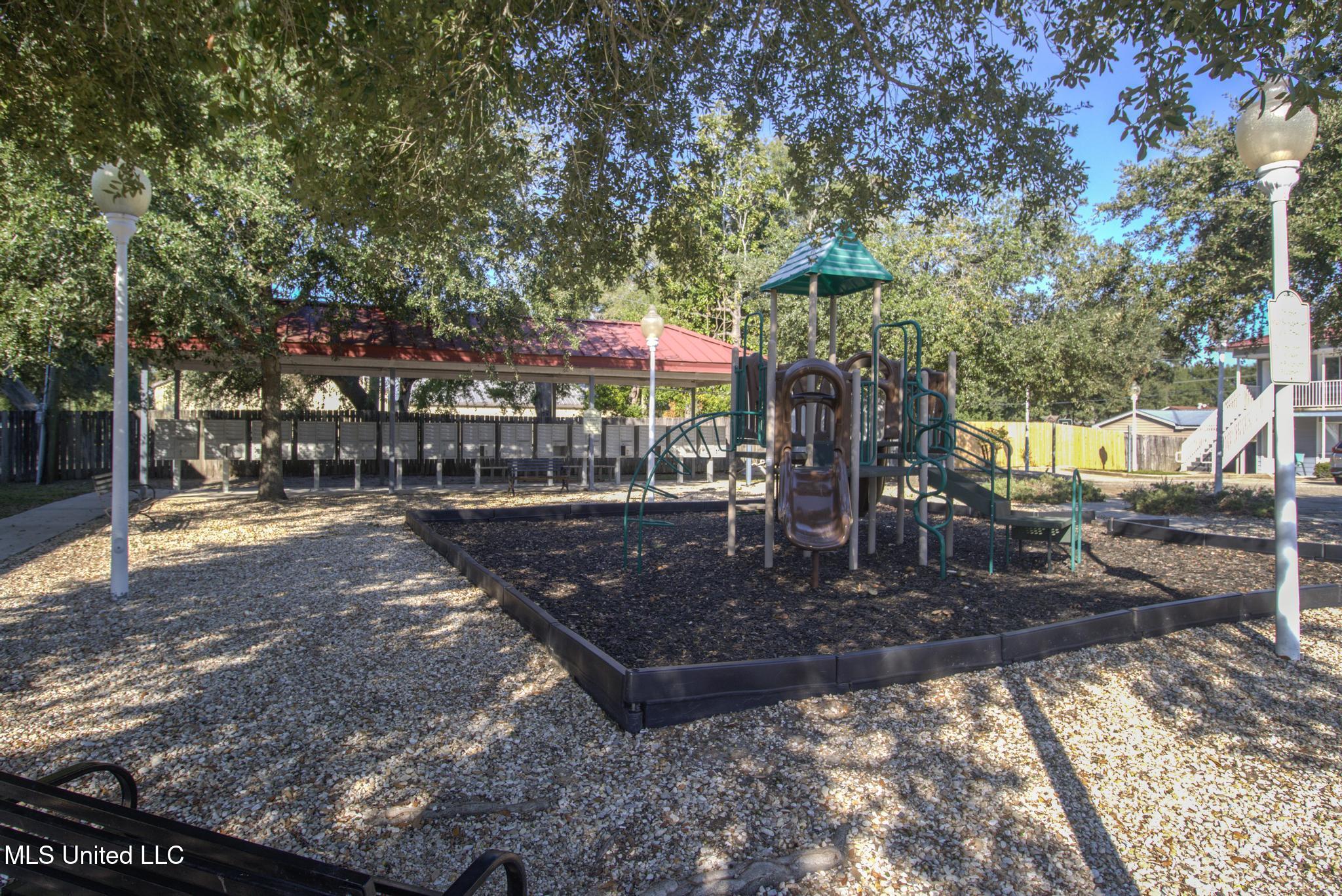 1664 Beach Boulevard, Unit 43 Biloxi, MS 39531 - Photo 10 of 10 IMG_9109