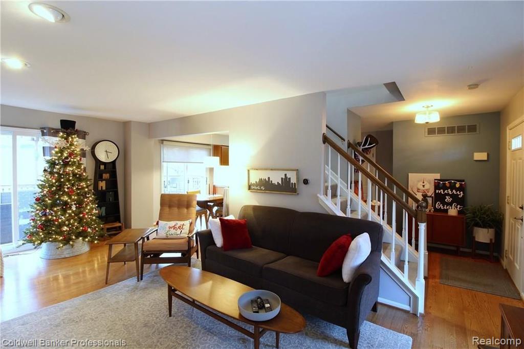 258 Whitney Drive Rochester Hills, MI 48307 - Photo 19 of 22
