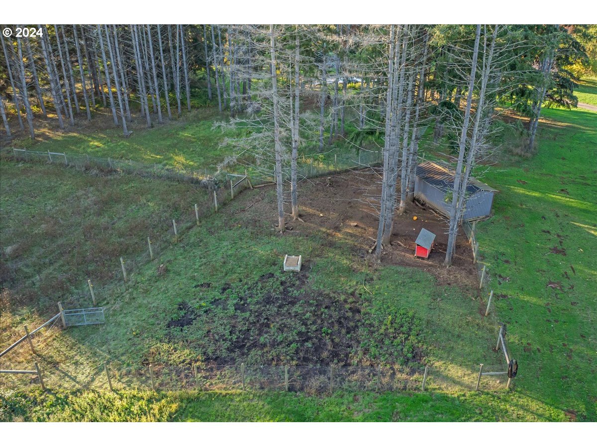 32720 Southeast Moss Hill Road Estacada, OR 97023 - Photo 36 of 48 Gallery Image 36