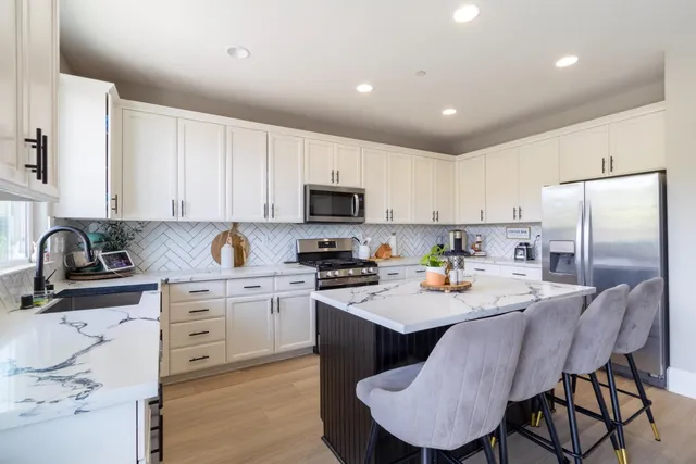 $409,900 | 9419 Vintner Circle, Patterson, CA 95363