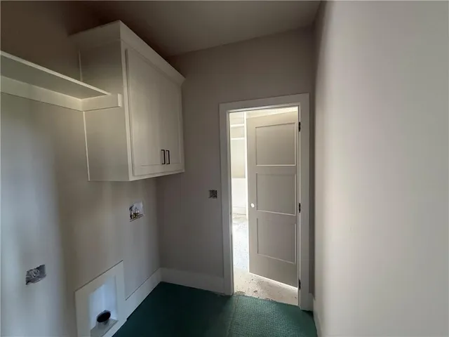 $927,445 | 2531 Northeast Woodland Oaks Circle, Lee's Summit, MO 64086