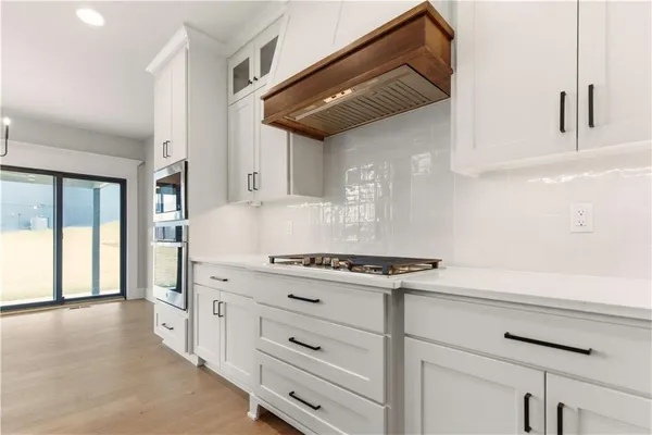 $927,445 | 2531 Northeast Woodland Court, Lee's Summit, MO 64086