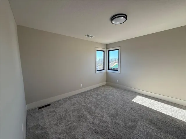 $927,445 | 2531 Northeast Woodland Court, Lee's Summit, MO 64086