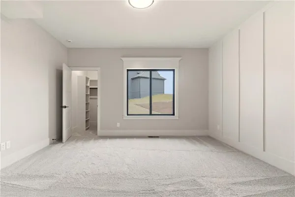 $927,445 | 2531 Northeast Woodland Court, Lee's Summit, MO 64086