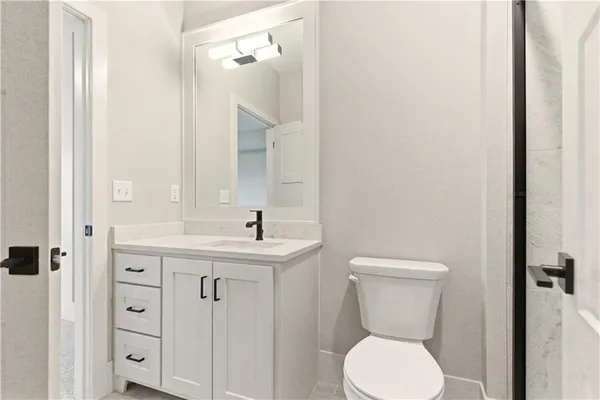 $927,445 | 2531 Northeast Woodland Court, Lee's Summit, MO 64086