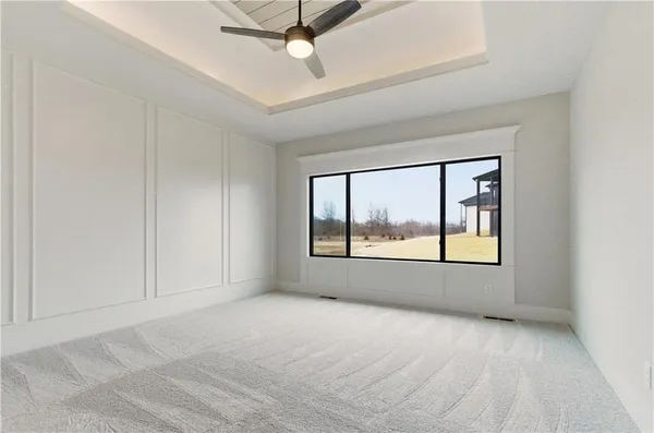 $927,445 | 2531 Northeast Woodland Court, Lee's Summit, MO 64086