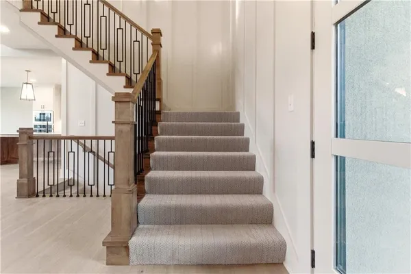 $927,445 | 2531 Northeast Woodland Court, Lee's Summit, MO 64086