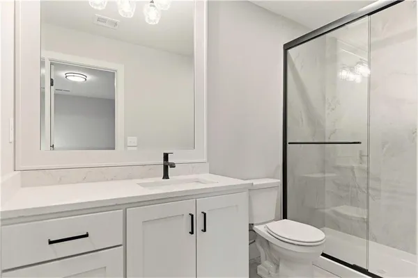 $927,445 | 2531 Northeast Woodland Court, Lee's Summit, MO 64086