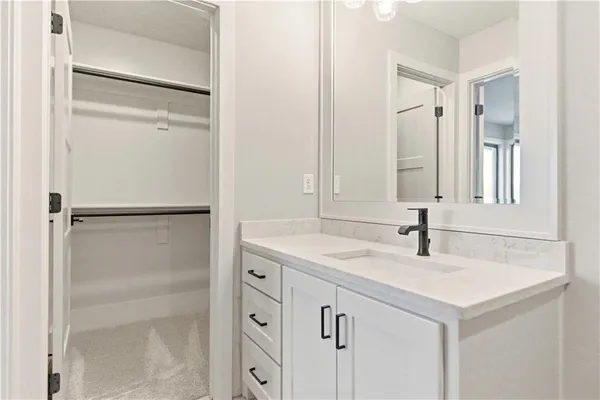 $927,445 | 2531 Northeast Woodland Court, Lee's Summit, MO 64086