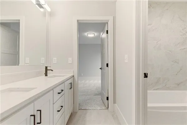 $927,445 | 2531 Northeast Woodland Court, Lee's Summit, MO 64086