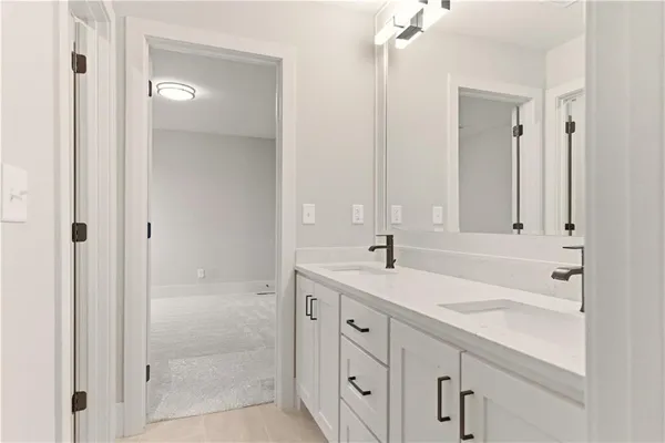 $927,445 | 2531 Northeast Woodland Court, Lee's Summit, MO 64086