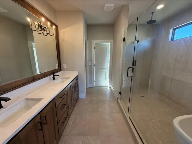 $927,445 | 2531 Northeast Woodland Court, Lee's Summit, MO 64086