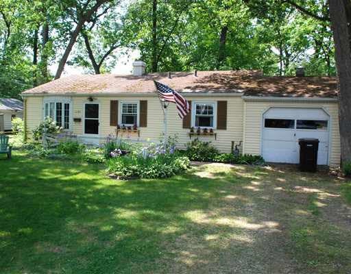 1151 Hickory Road South Bend, IN 46615 - Photo 1 of 24 Gallery Image 1