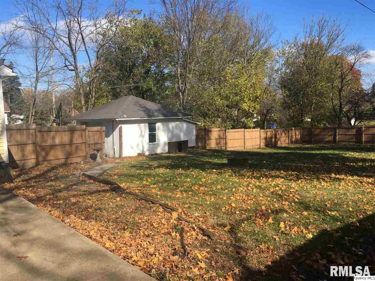 112 North Scofield Street Carthage, IL 62321 - Photo 25 of 26