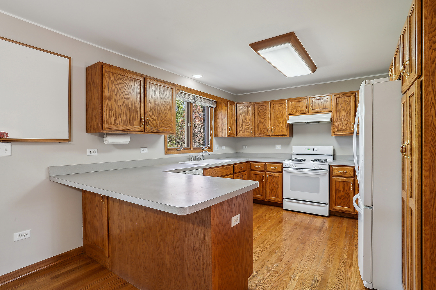 1085 Norwalk Road Lemont, IL 60439 - Photo 19 of 29 Gallery Image 19