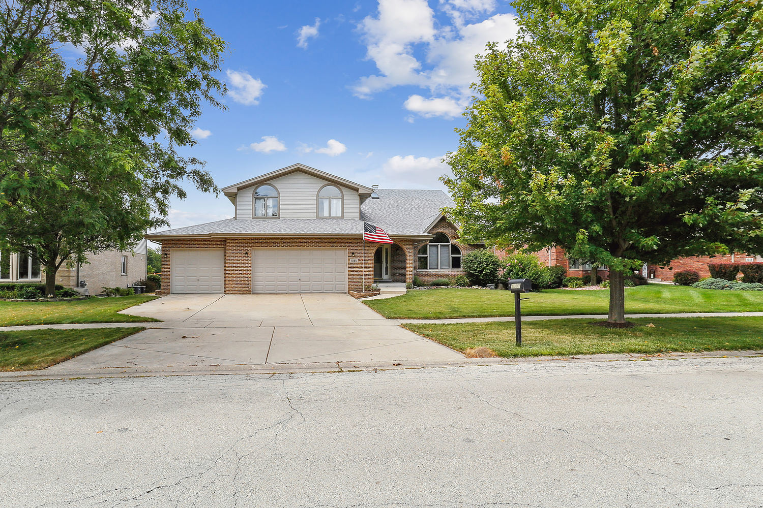 1085 Norwalk Road Lemont, IL 60439 - Photo 6 of 29 Gallery Image 6