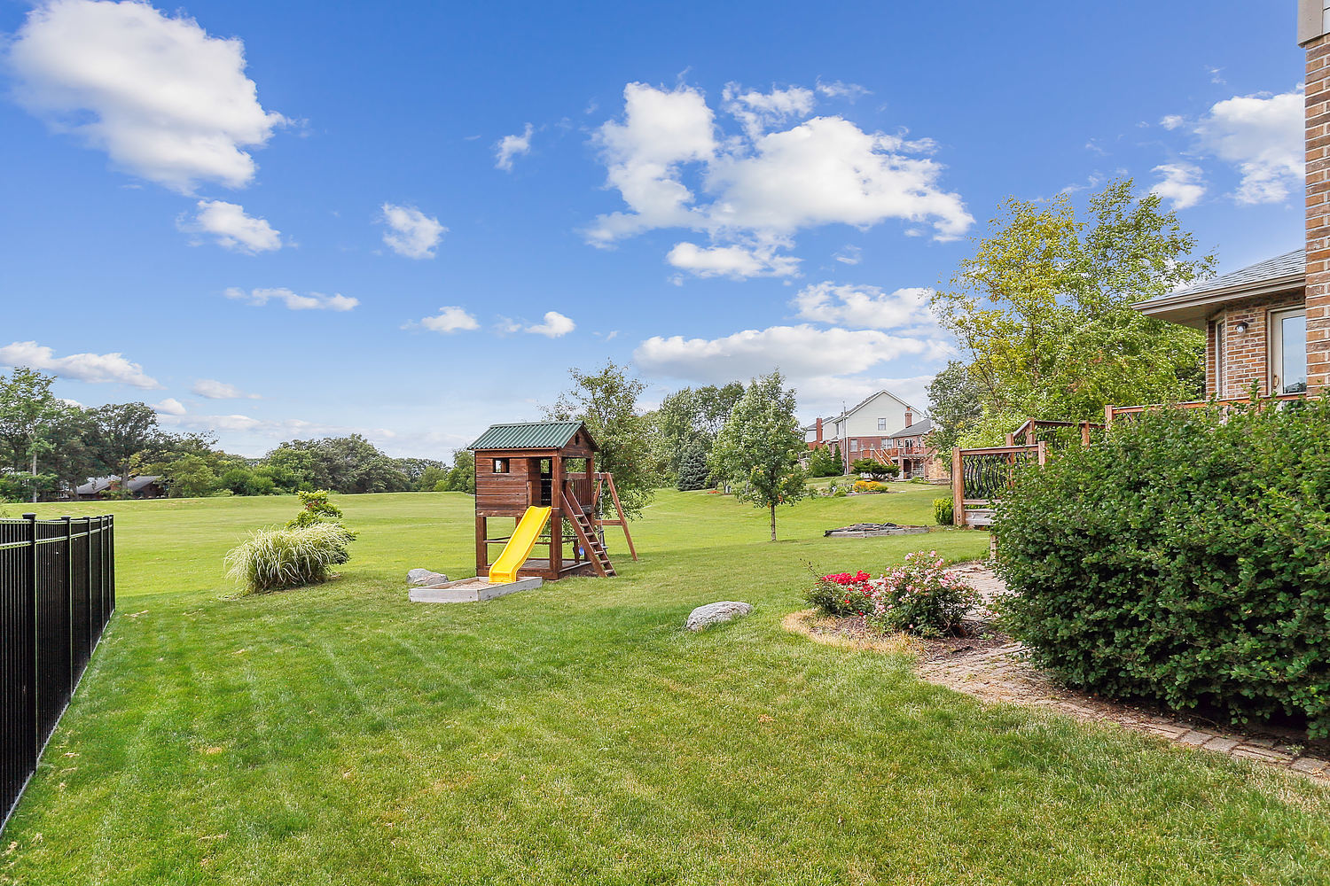 1085 Norwalk Road Lemont, IL 60439 - Photo 10 of 29 Gallery Image 10