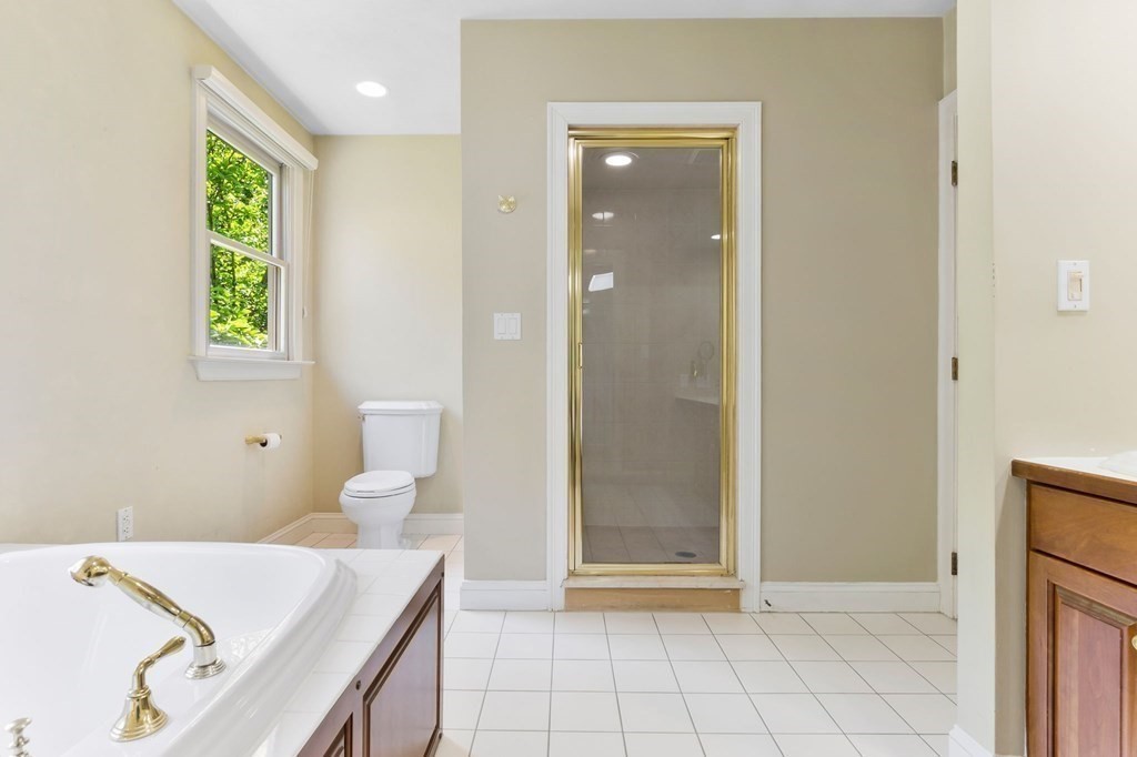 58 Lynnbrook Road Lynnfield, MA 01940 - Photo 19 of 42 Gallery Image 19