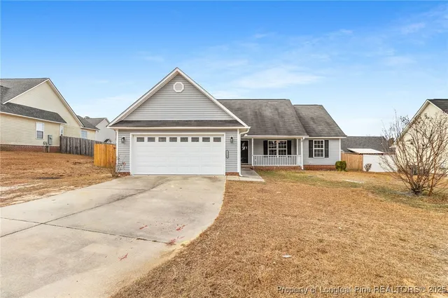 $324,900 | 5520 Rising Ridge Drive, Hope Mills, NC 28348