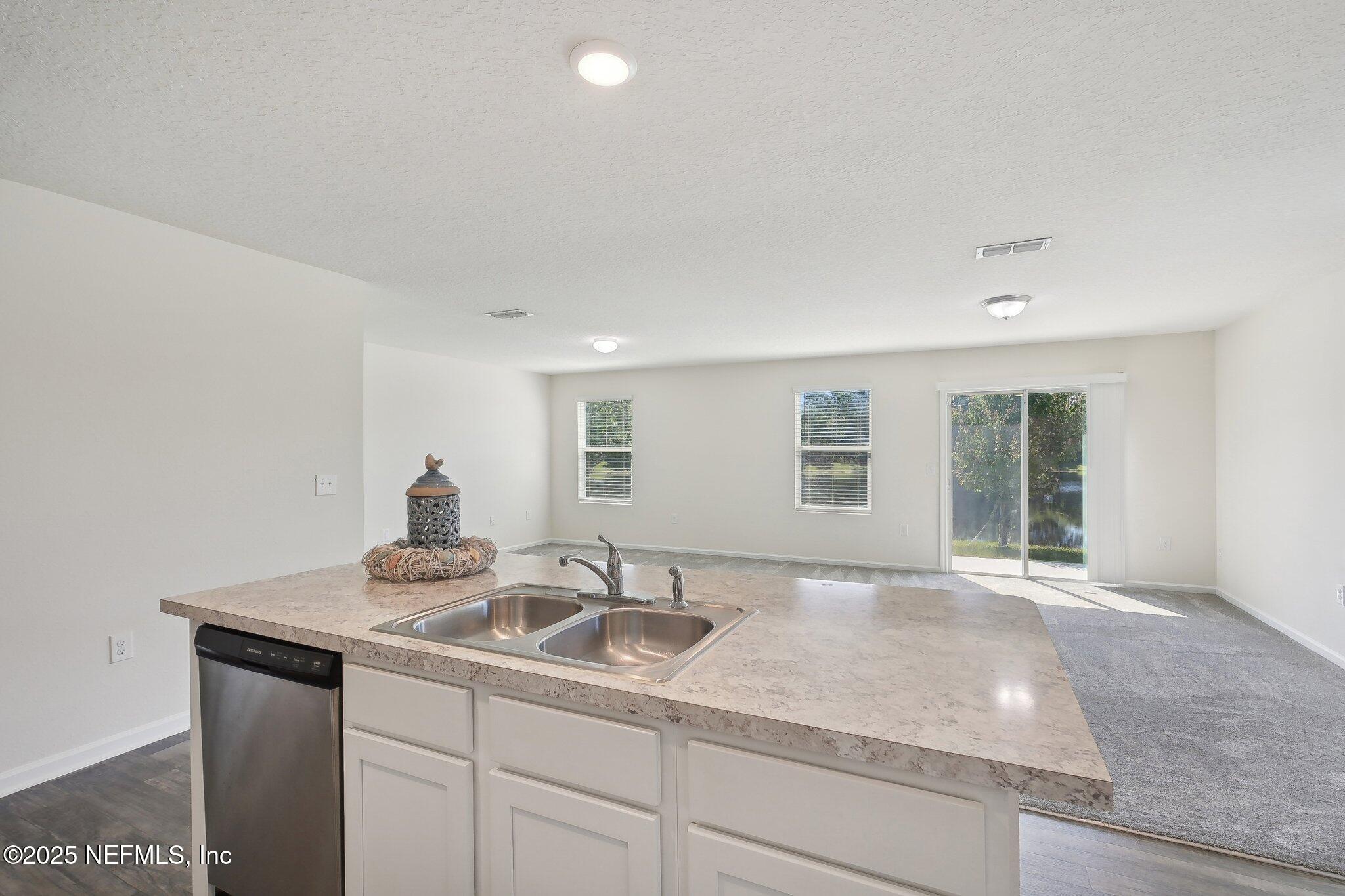 96 Cody Street St. Augustine, FL 32084 - Photo 14 of 62 12-web-or-mls-Cody St-2405-012