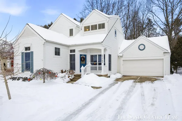 $457,000 | 17743 Cobblefield Lane, Spring Lake, MI 49456