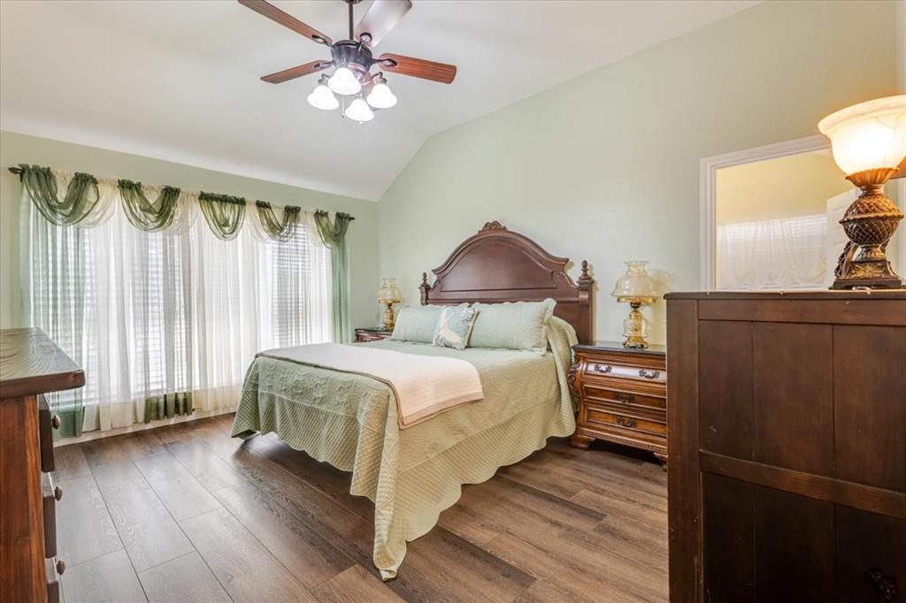 2400 Springfield Road Springtown, TX 76082 - Photo 14 of 31 Room for a sitting area or reading nook