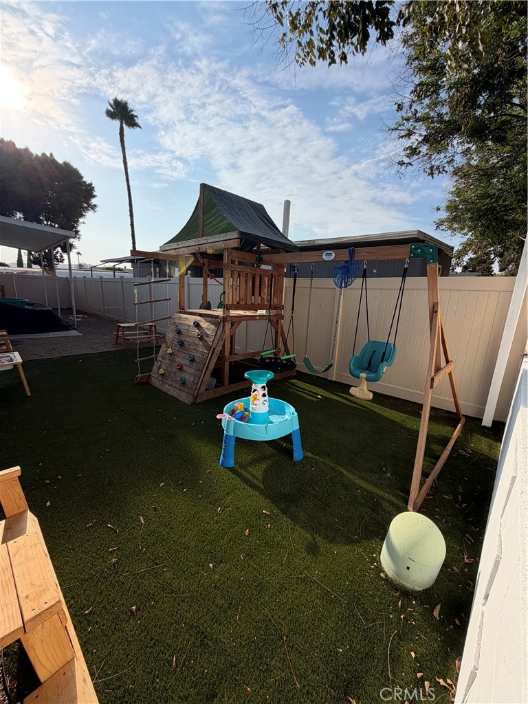 3825 Crestmore Road, Unit 303 Riverside, CA 92509 - Photo 4 of 26 Gallery Image 4