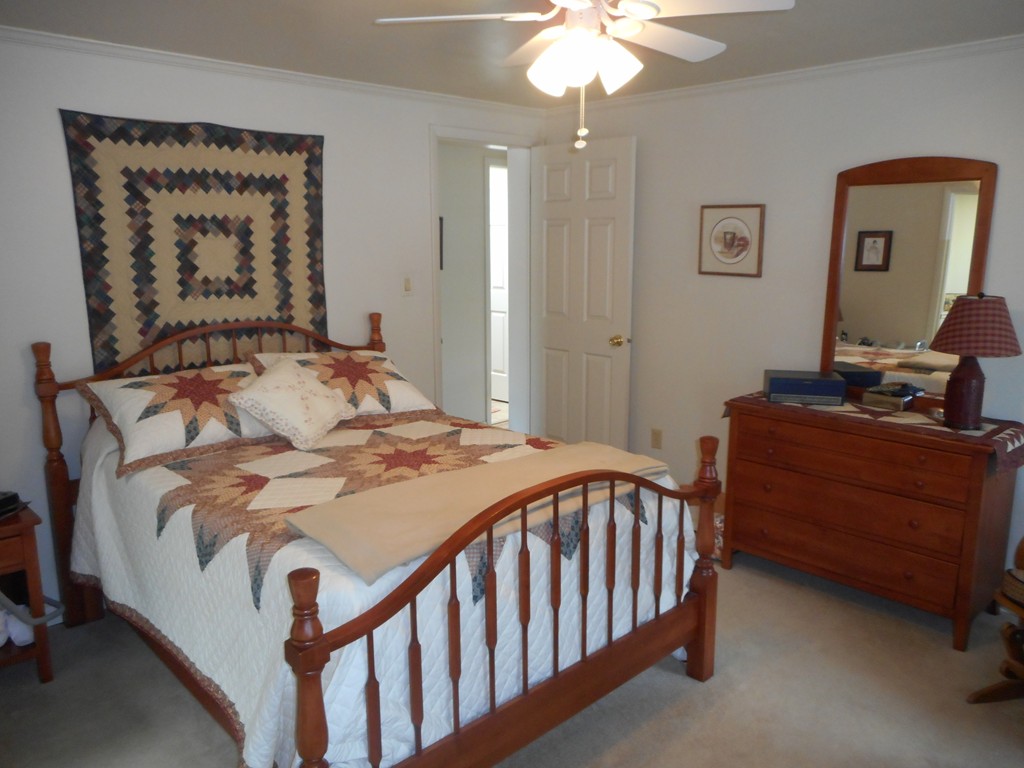 19 Castle Road Attleboro, MA 02703 - Photo 17 of 30 Gallery Image 17