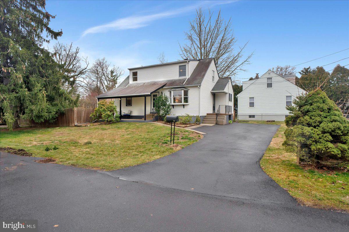 337 Loller Road Hatboro, PA 19040 - Photo 3 of 32 Gallery Image 3